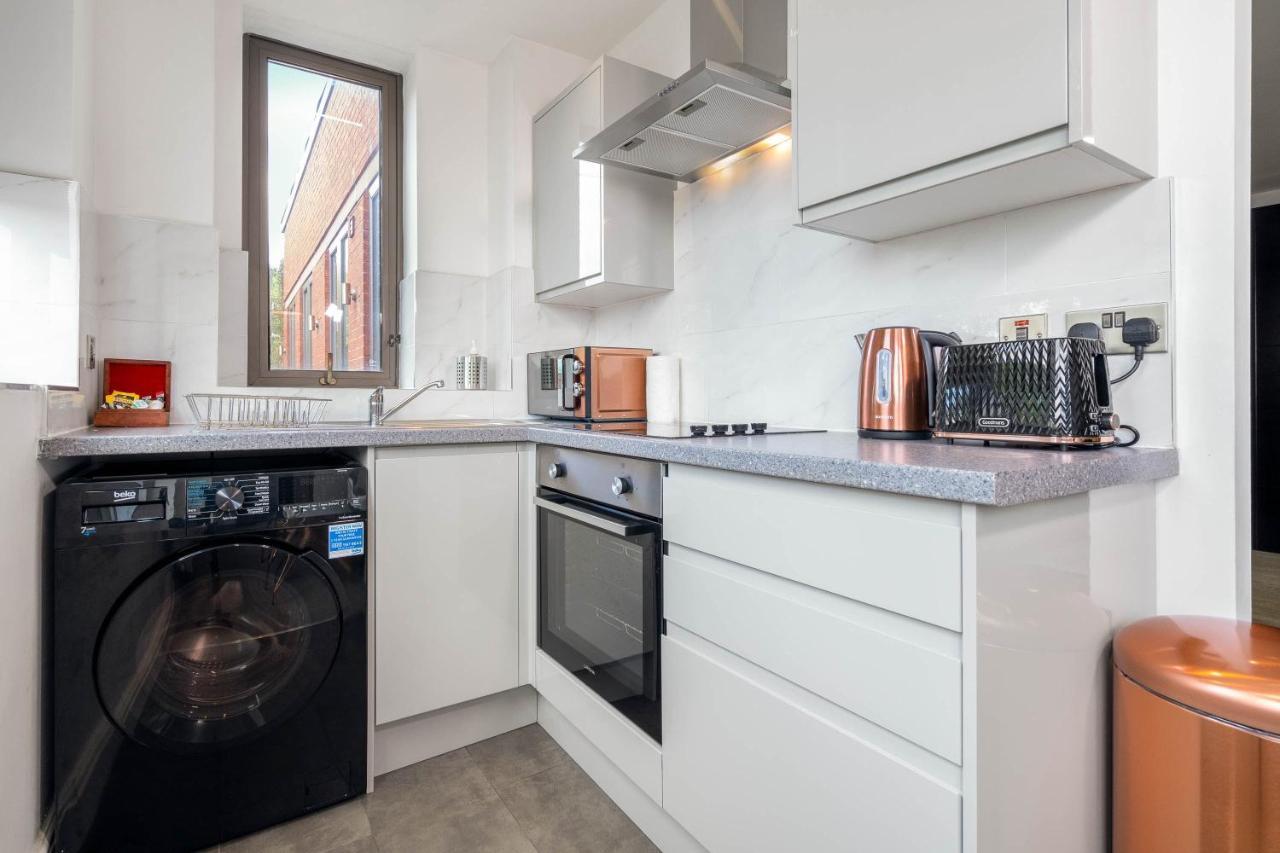 Haus Luxury Apartment - Perry Barr - Parking - Smart Tv - Wifi - Top Rated Birmingham Bagian luar foto